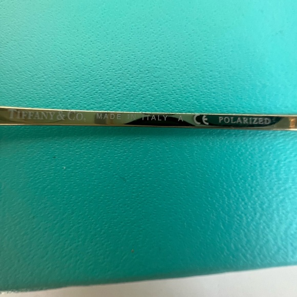TIFFANY & CO POLARIZED SUNGLASSES - Picture 9 of 12